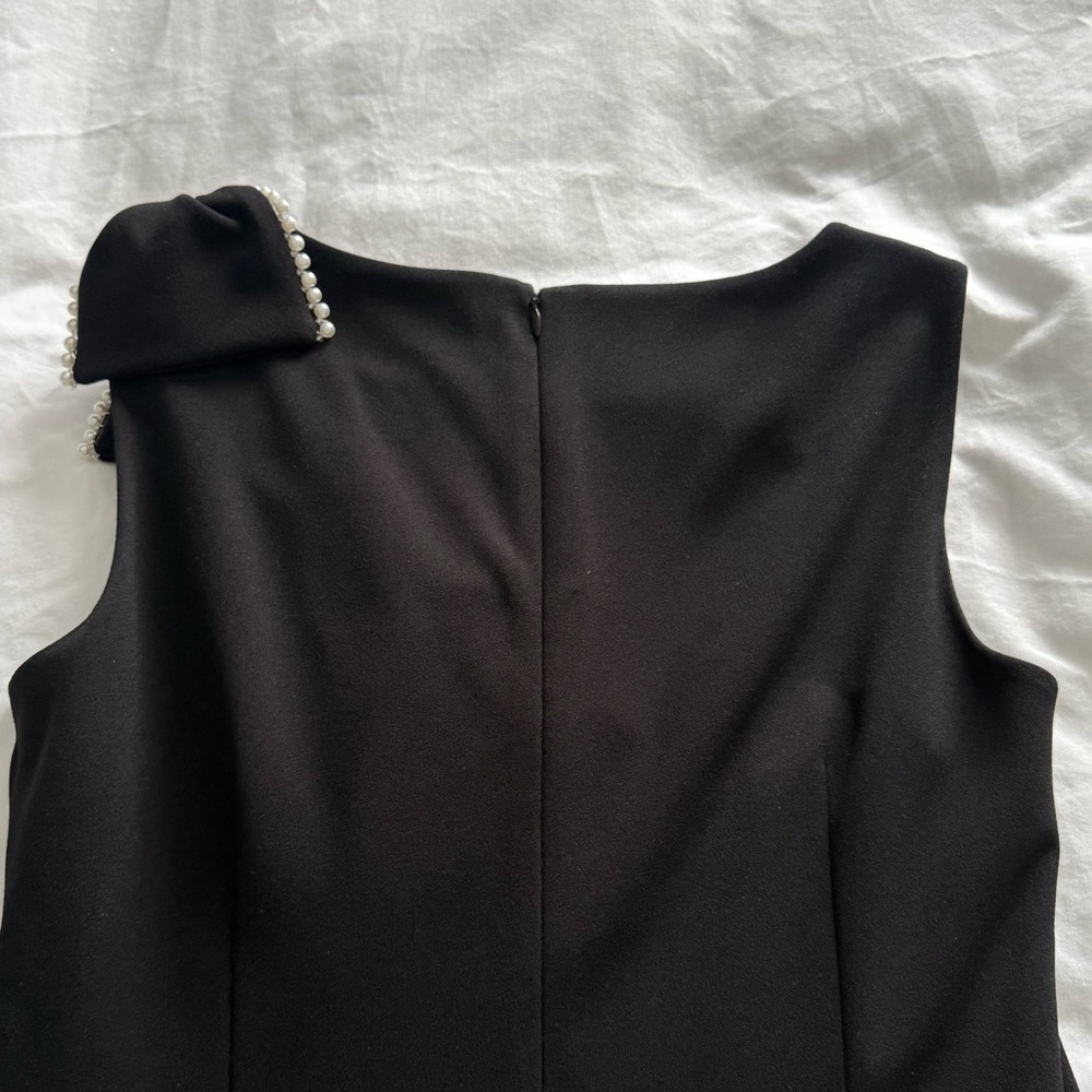 Karl Lagerfeld Paris Black Sleeveless Gown w/ Pearl Trim | Size 4 - Picture 7 of 11